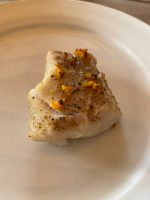 Gestoomde kabeljauw met citrus en dillesaus